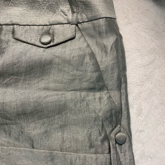 Express silver dress shorts ๐ฅ size 4 - Picture 5 of 5